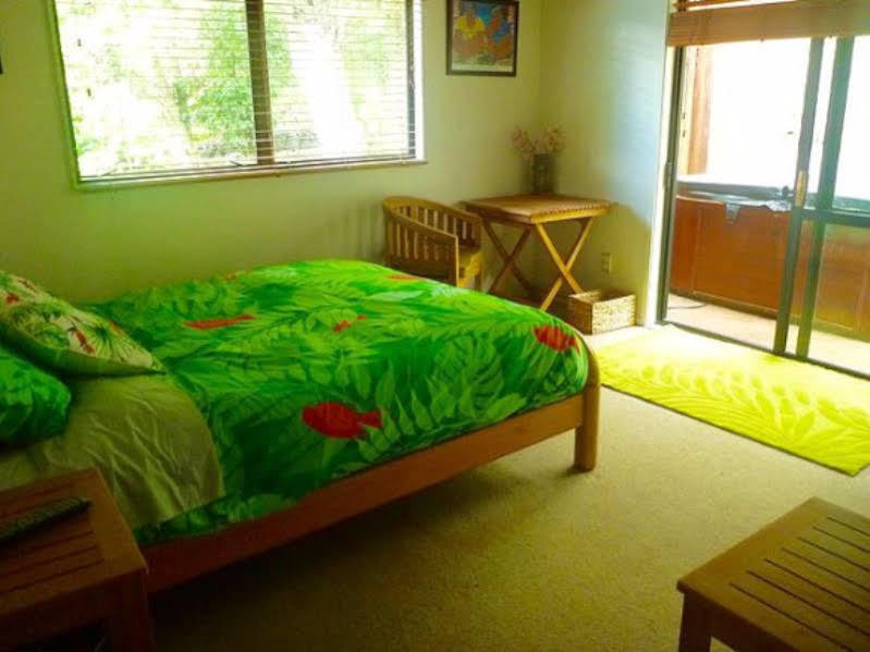 Pohutukawa Coast Bnb Te Puru Екстериор снимка