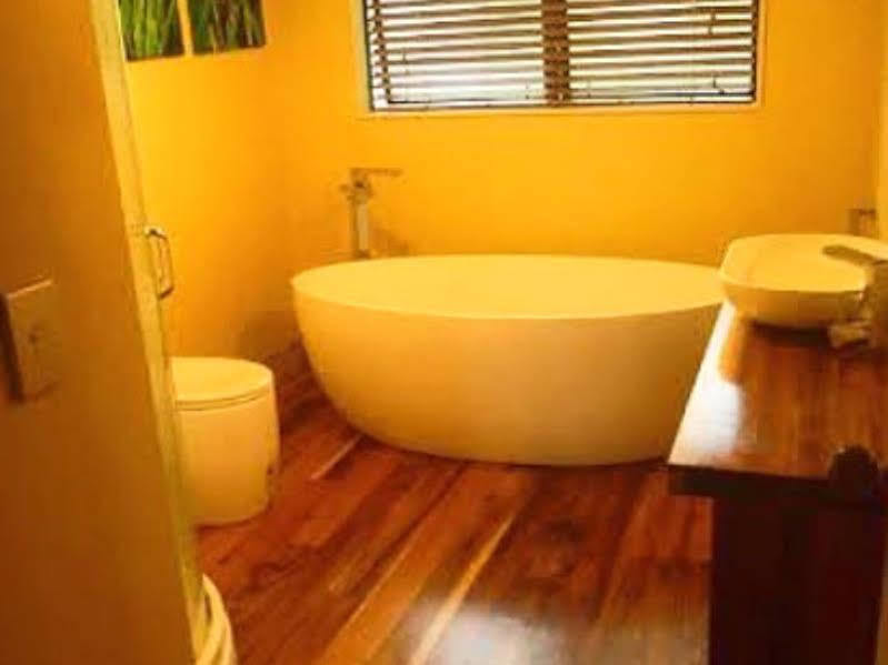 Pohutukawa Coast Bnb Te Puru Екстериор снимка